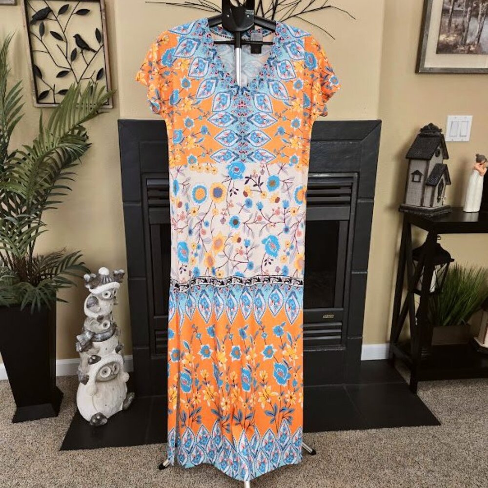 NWT sz Medium bright floral print dress.